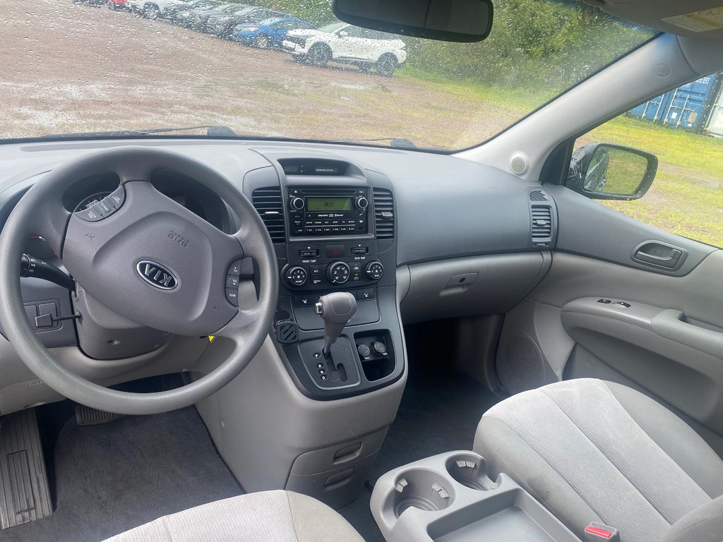2012 Kia SEDONA LX | 7-Pass | USB | Bluetooth | Keyless | Cruise in Amherst, Nova Scotia - 10 - w1024h768px