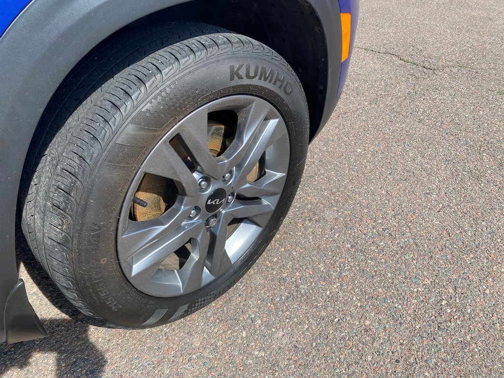 2022 Kia Seltos LX | Cam | USB | HtdSeats | Warranty to 2026 in Amherst, Nova Scotia - 17 - w1024h768px