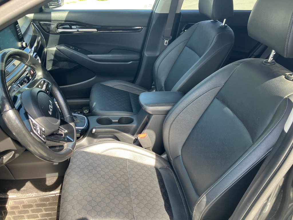 2023 Kia SELTOS EX | Leather | SunRoof | Cam | USB | Bluetooth in Amherst, Nova Scotia - 29 - w1024h768px