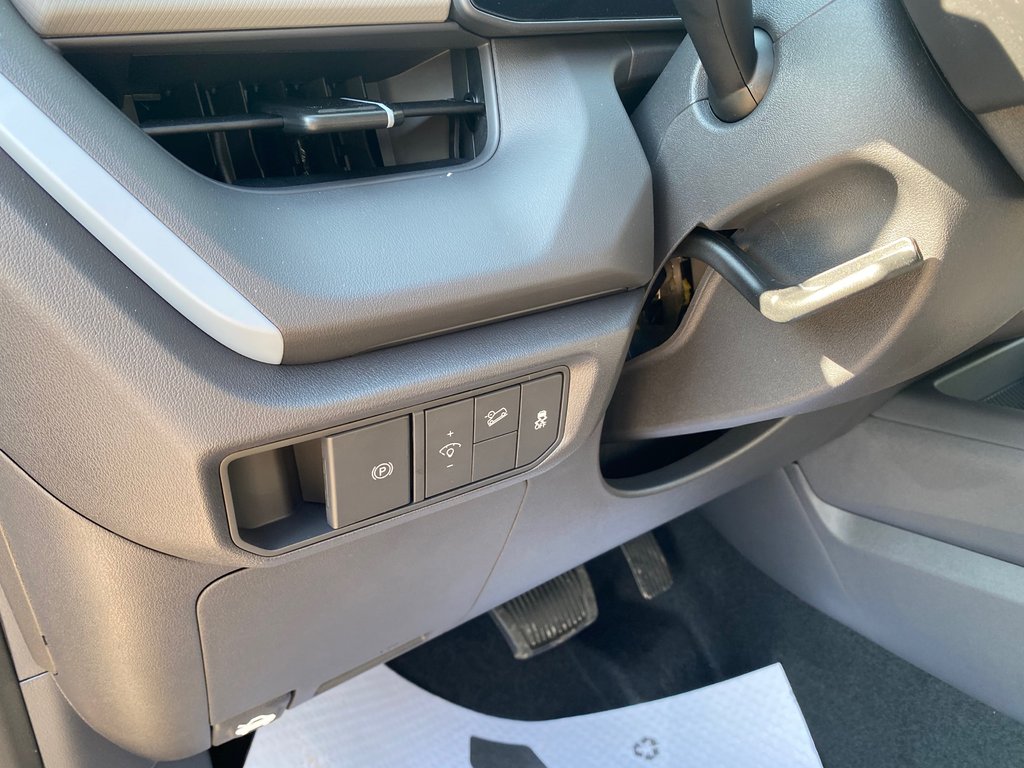 2027 Kia Seltos LX in Amherst, Nova Scotia - 36 - w1024h768px