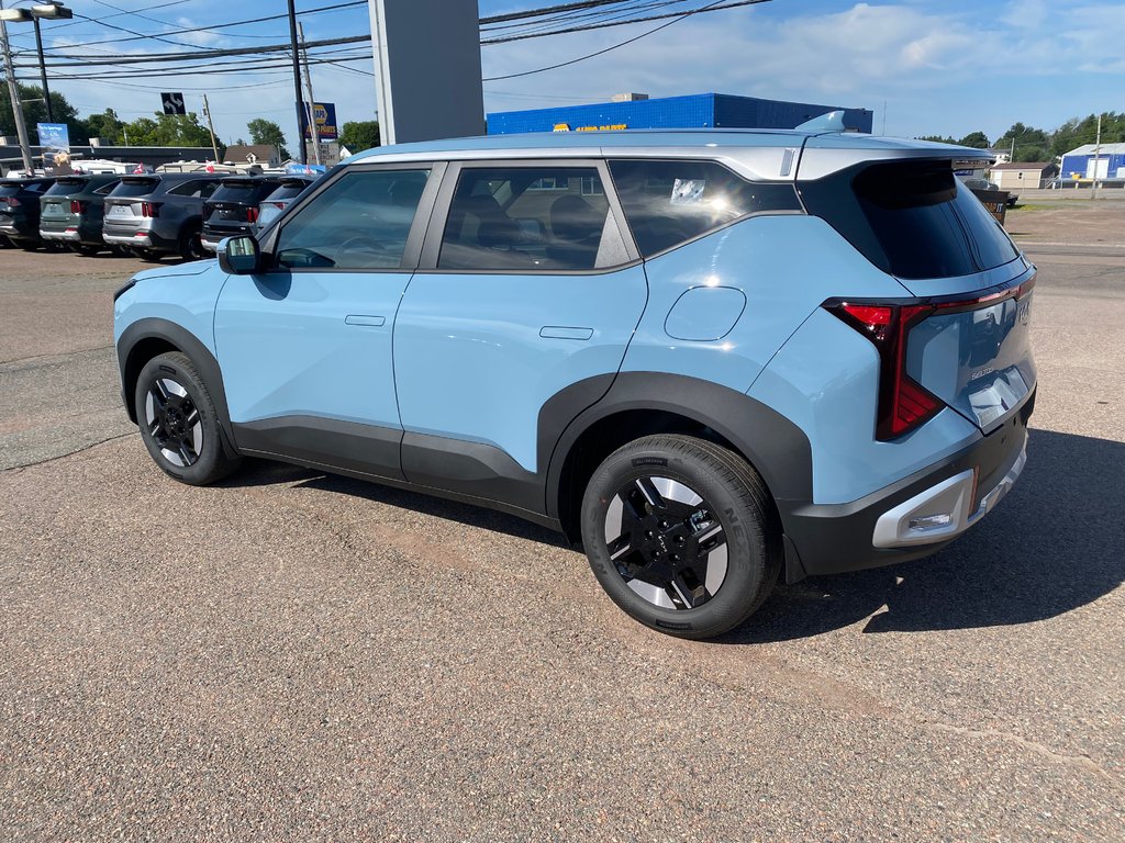 2027 Kia Seltos LX in Amherst, Nova Scotia - 8 - w1024h768px