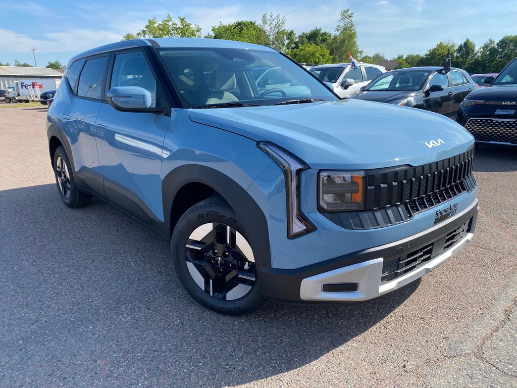 2027 Kia Seltos LX in Amherst, Nova Scotia - 1 - w1024h768px