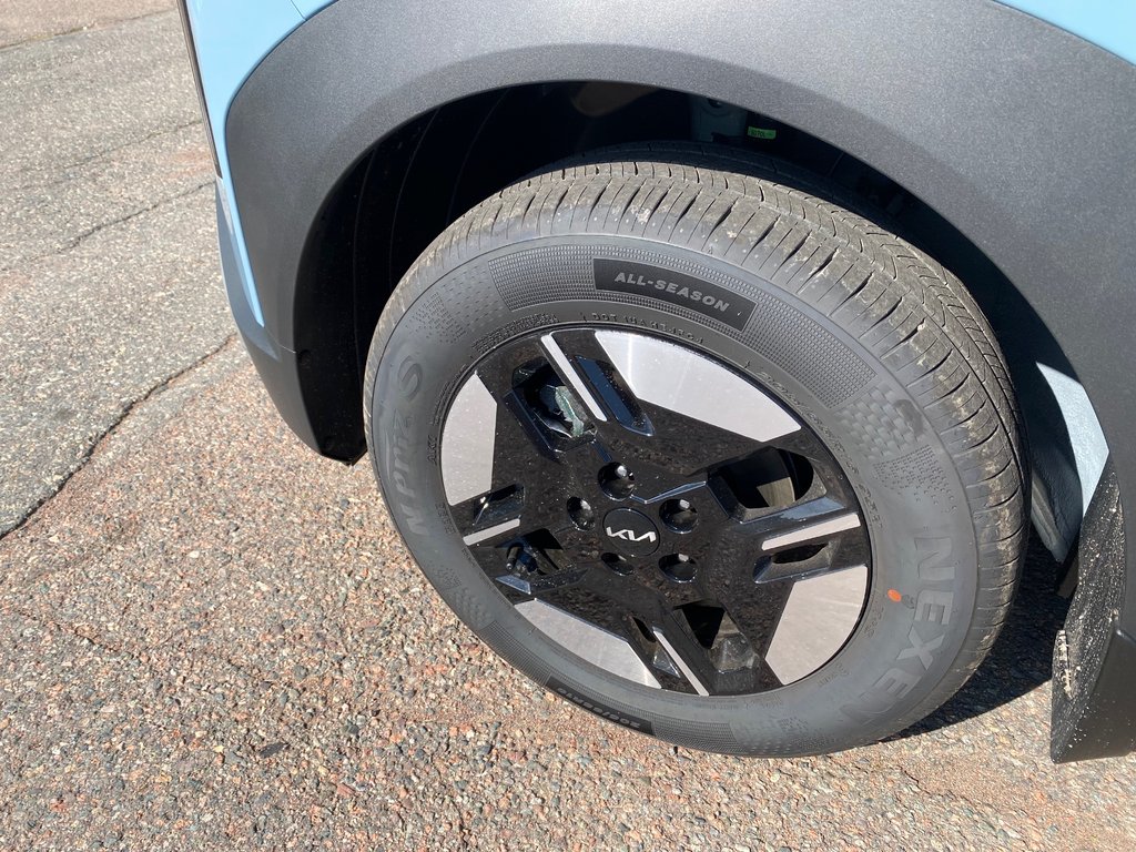 2027 Kia Seltos LX in Amherst, Nova Scotia - 19 - w1024h768px