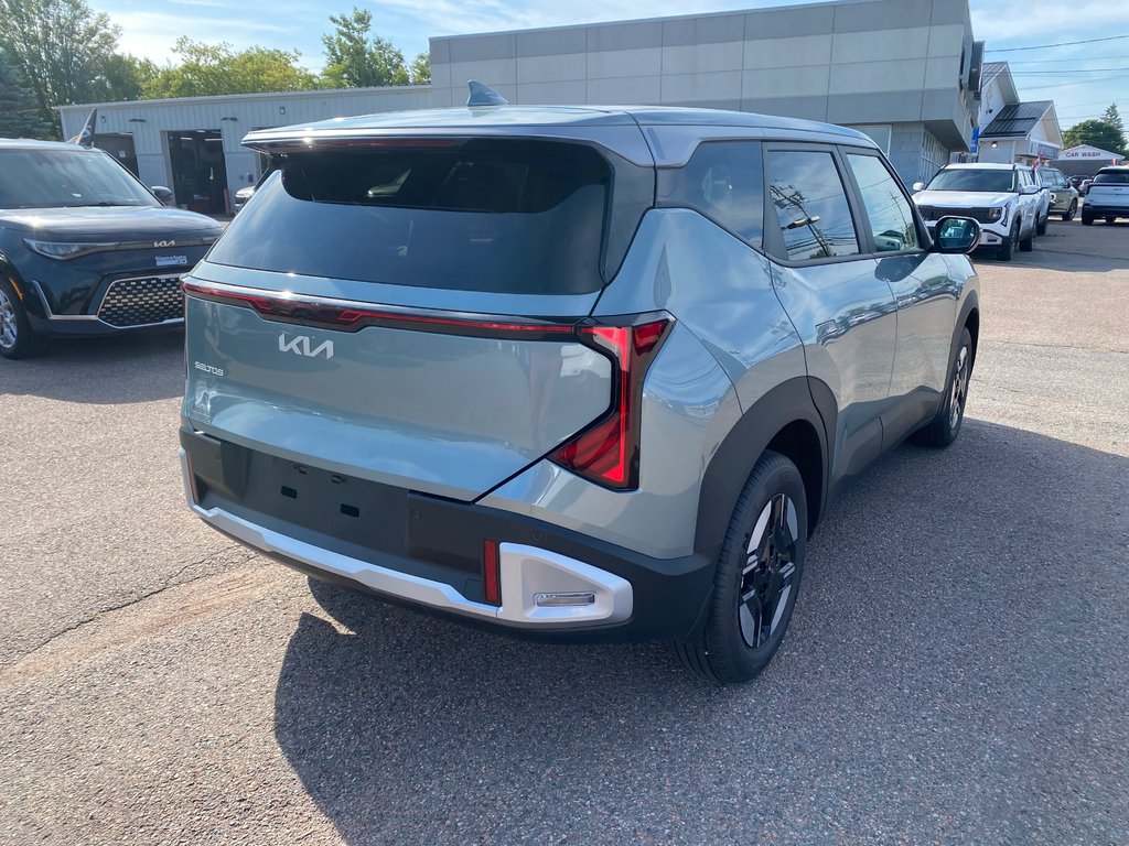 2027 Kia Seltos LX in Amherst, Nova Scotia - 9 - w1024h768px