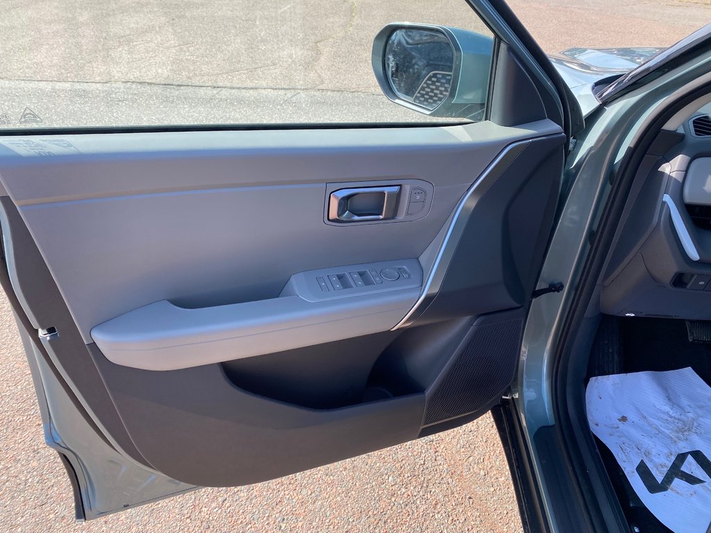 2027 Kia Seltos LX in Amherst, Nova Scotia - 26 - w1024h768px