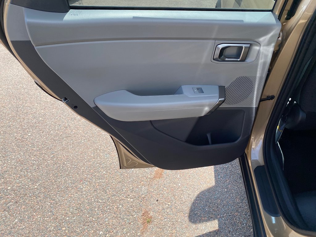 2027 Kia Seltos LX | Cam | USB | HtdSeats | Warranty to 2031 in Amherst, Nova Scotia - 43 - w1024h768px