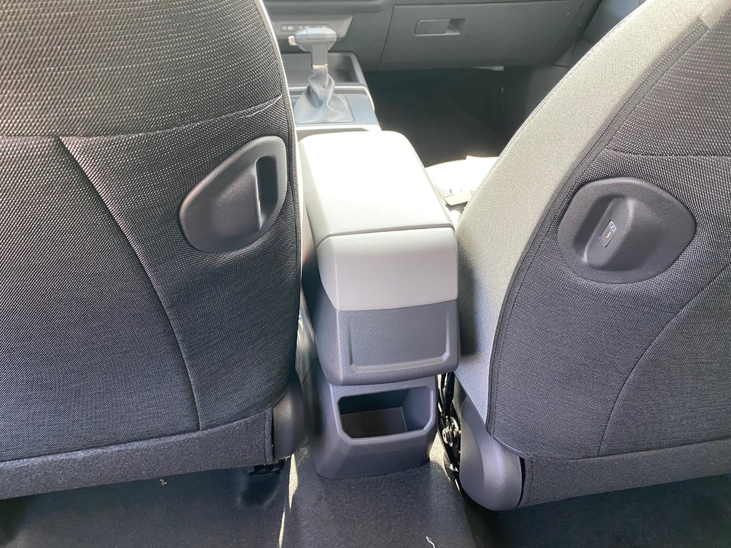 2027 Kia Seltos LX | Cam | USB | HtdSeats | Warranty to 2031 in Amherst, Nova Scotia - 45 - w1024h768px
