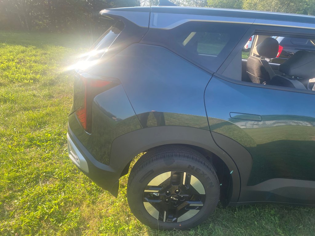 2027 Kia Seltos LX in Amherst, Nova Scotia - 14 - w1024h768px