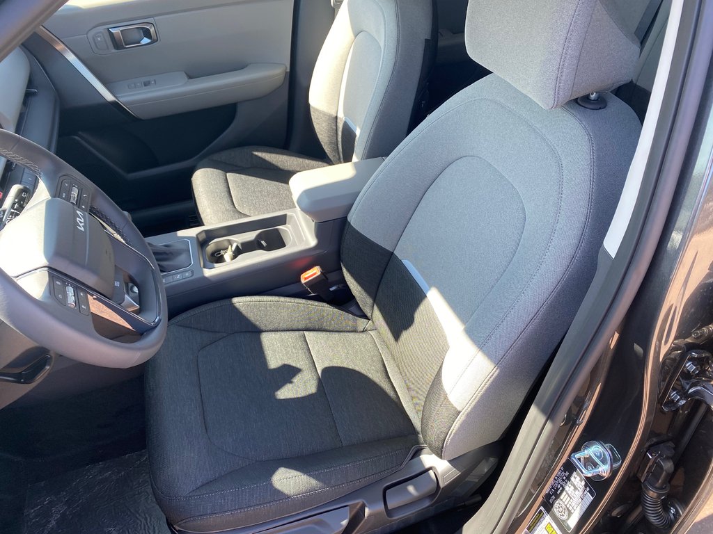 2027 Kia Seltos LX | Cam | USB | HtdSeats | Warranty to 2031 in Amherst, Nova Scotia - 30 - w1024h768px