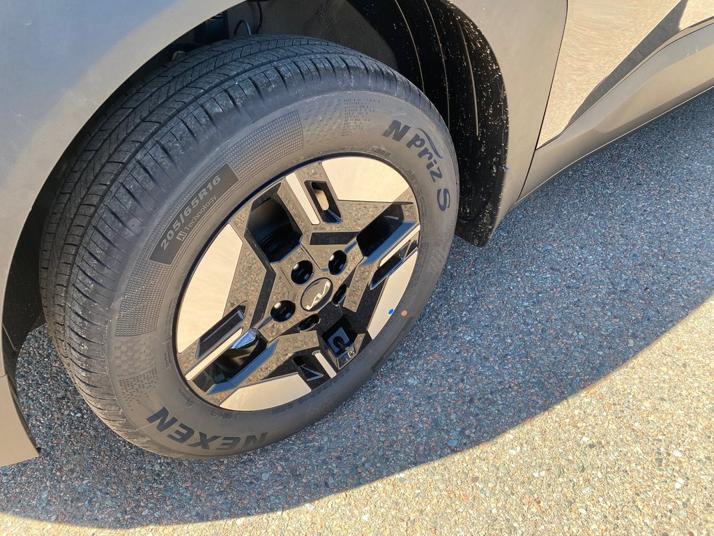 2027 Kia Seltos LX | Cam | USB | HtdSeats | Warranty to 2031 in Amherst, Nova Scotia - 12 - w1024h768px