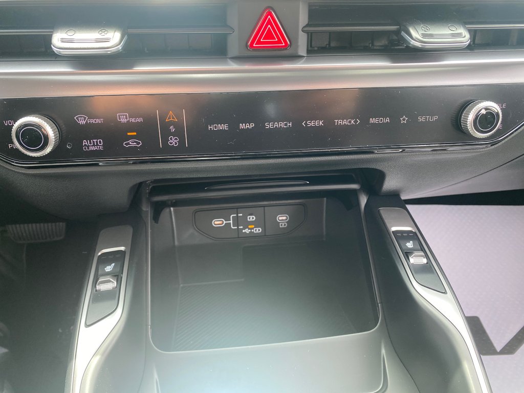 2026 Kia Sorento Hybrid LX | HEV | Cam | USB | HtdSeats | Warranty to 2034 in Amherst, Nova Scotia - 47 - w1024h768px