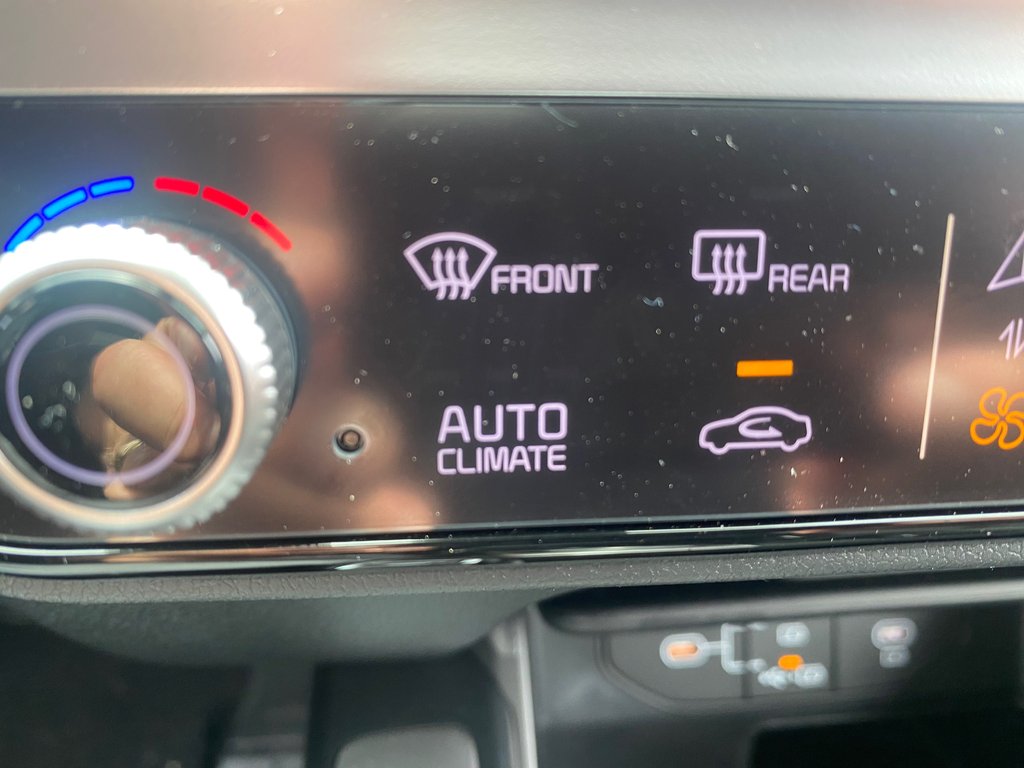 2026 Kia Sorento Hybrid LX | HEV | Cam | USB | HtdSeats | Warranty to 2034 in Amherst, Nova Scotia - 50 - w1024h768px