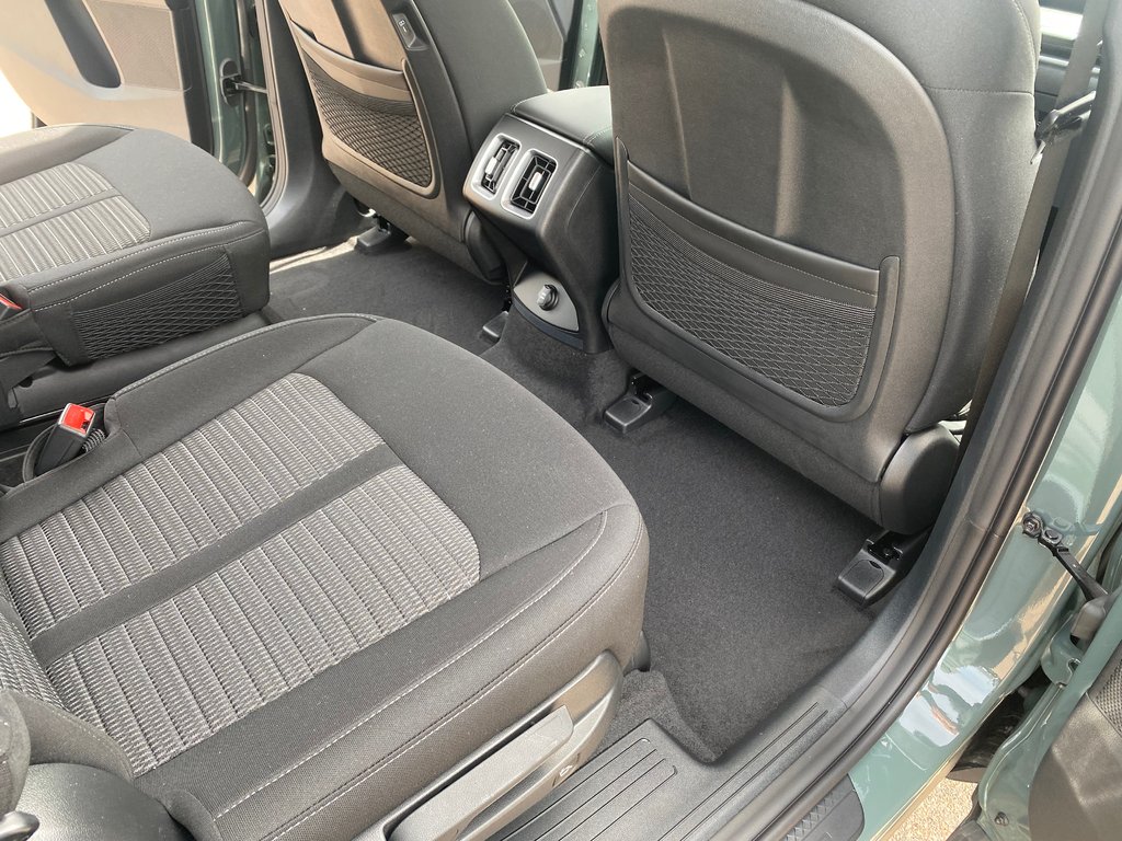 2026 Kia Sorento Hybrid LX | HEV | Cam | USB | HtdSeats | Warranty to 2034 in Amherst, Nova Scotia - 31 - w1024h768px