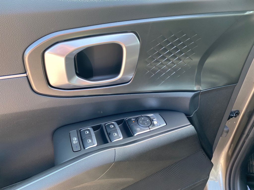 2026 Kia Sorento Hybrid LX | HEV | Cam | USB | HtdSeats | Warranty to 2034 in Amherst, Nova Scotia - 27 - w1024h768px