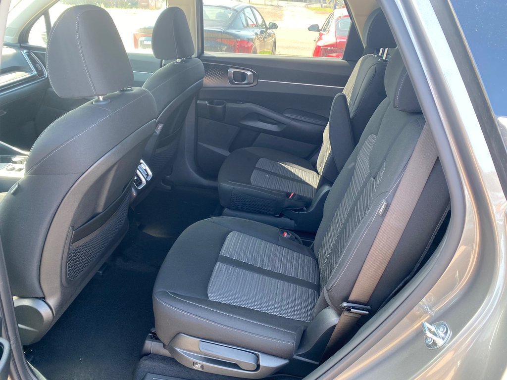 2026 Kia Sorento Hybrid LX | HEV | Cam | USB | HtdSeats | Warranty to 2034 in Amherst, Nova Scotia - 49 - w1024h768px