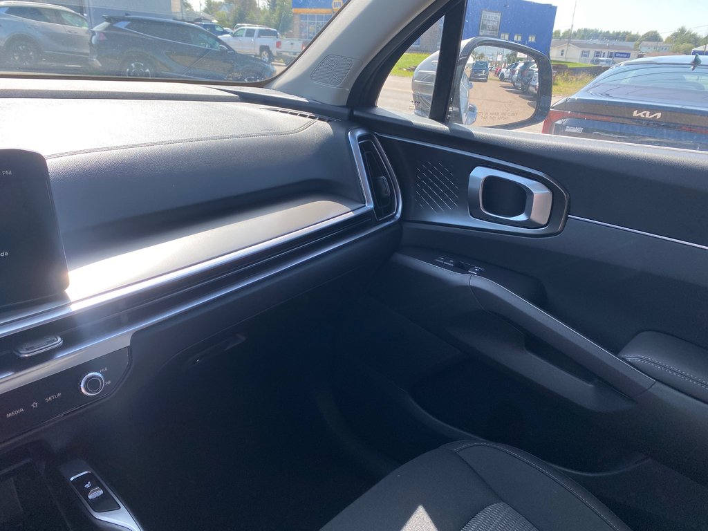2026 Kia Sorento Hybrid LX | HEV | Cam | USB | HtdSeats | Warranty to 2034 in Amherst, Nova Scotia - 46 - w1024h768px
