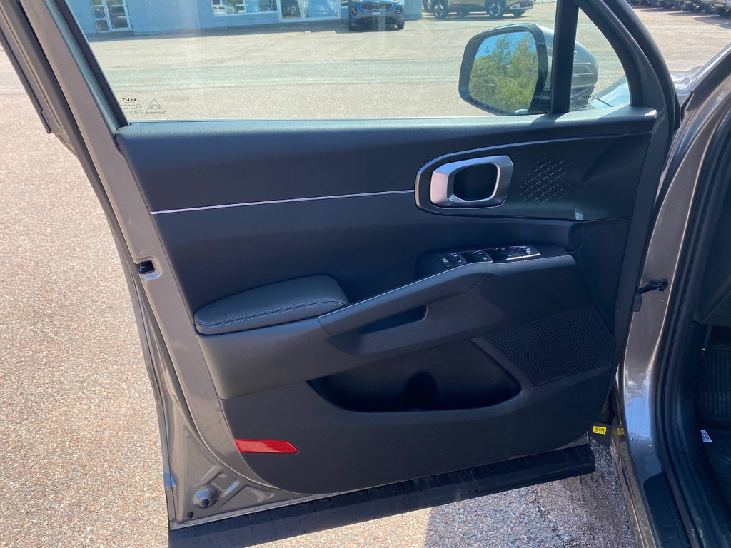 2026 Kia Sorento Hybrid LX | HEV | Cam | USB | HtdSeats | Warranty to 2034 in Amherst, Nova Scotia - 26 - w1024h768px