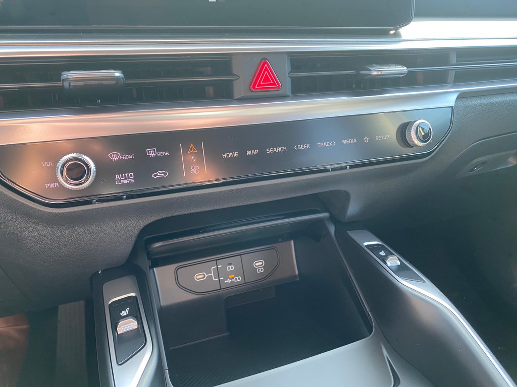2026 Kia Sorento Hybrid LX | HEV | Cam | USB | HtdSeats | Warranty to 2034 in Amherst, Nova Scotia - 39 - w1024h768px