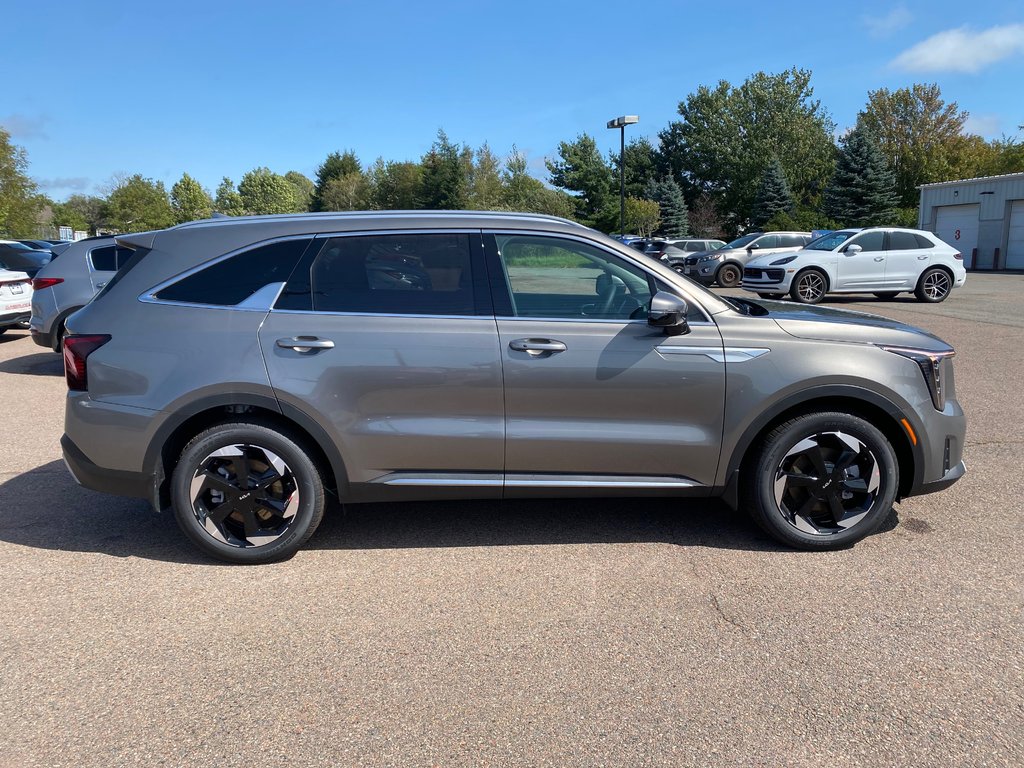 2026 Kia Sorento Hybrid LX | HEV | Cam | USB | HtdSeats | Warranty to 2034 in Amherst, Nova Scotia - 11 - w1024h768px