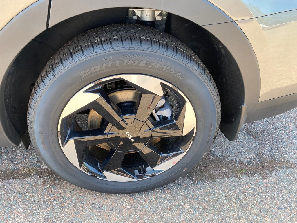 2026 Kia Sorento Hybrid LX | HEV | Cam | USB | HtdSeats | Warranty to 2034 in Amherst, Nova Scotia - 17 - w1024h768px