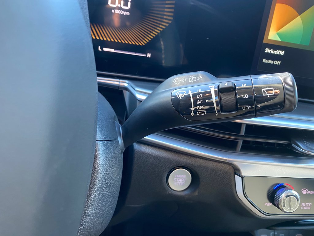 2027 Kia Sorento Hybrid LX | HEV | Cam | USB | HtdSeats | Warranty to 2034 in Amherst, Nova Scotia - 25 - w1024h768px