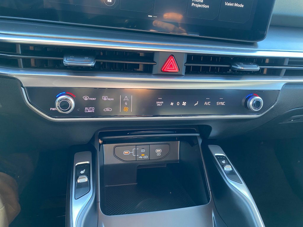2027 Kia Sorento Hybrid LX | HEV | Cam | USB | HtdSeats | Warranty to 2034 in Amherst, Nova Scotia - 27 - w1024h768px