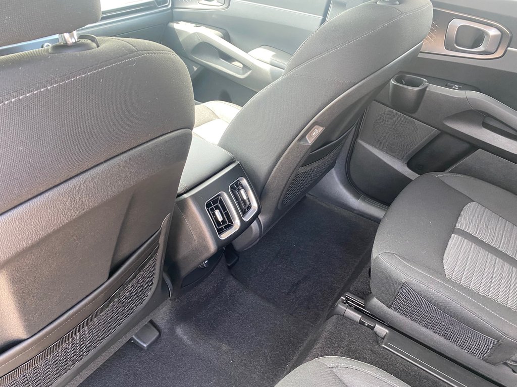 2026 Kia Sorento Plug-In Hybrid LX | PHEV | Cam | USB | HtdSeat | Warranty to 2034 in Amherst, Nova Scotia - 54 - w1024h768px
