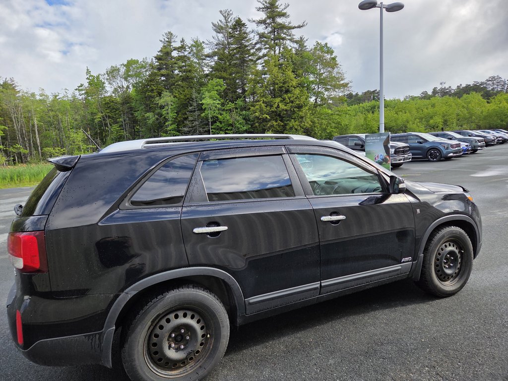 2015 Kia Sorento EX | Leather | Cam | USB | HtdWheel | Bluetooth in Amherst, Nova Scotia - 43 - w1024h768px