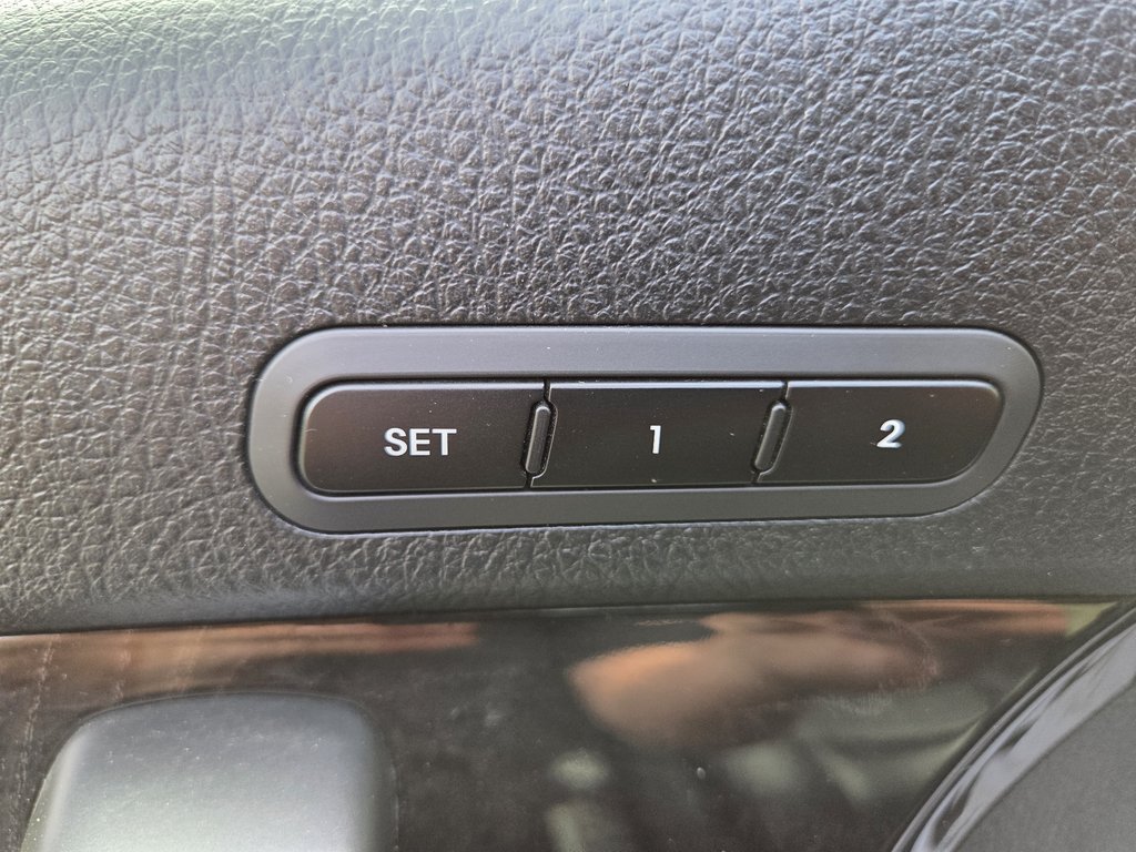 2015 Kia Sorento EX | Leather | Cam | USB | HtdWheel | Bluetooth in Amherst, Nova Scotia - 33 - w1024h768px