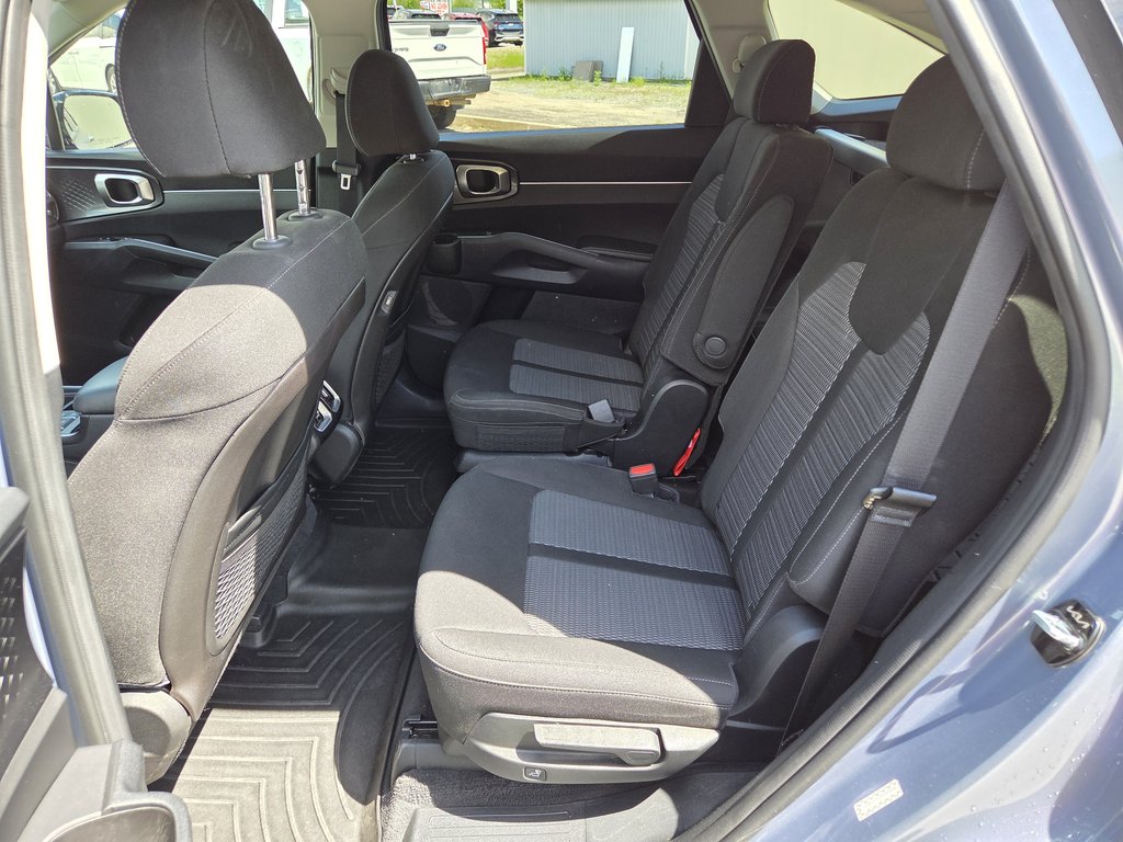 2021 Kia Sorento X-Line | Cam | 7-Pass | 20s | Warranty to 2027 in Amherst, Nova Scotia - 38 - w1024h768px