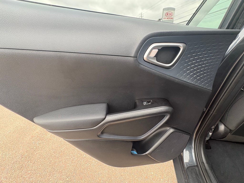 2023 Kia Soul EX+ | SunRoof | Cam | HtdWheel | Warranty to 2028 in Bridgewater, New Brunswick - 38 - w1024h768px
