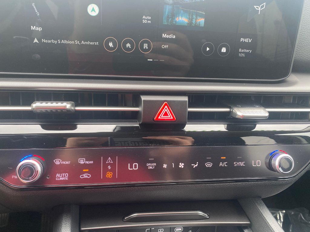 2027 Kia Sportage Plug-In Hybrid EX | PHEV | Leather | Roof | XM | Warranty to 2031 in Amherst, Nova Scotia - 24 - w1024h768px