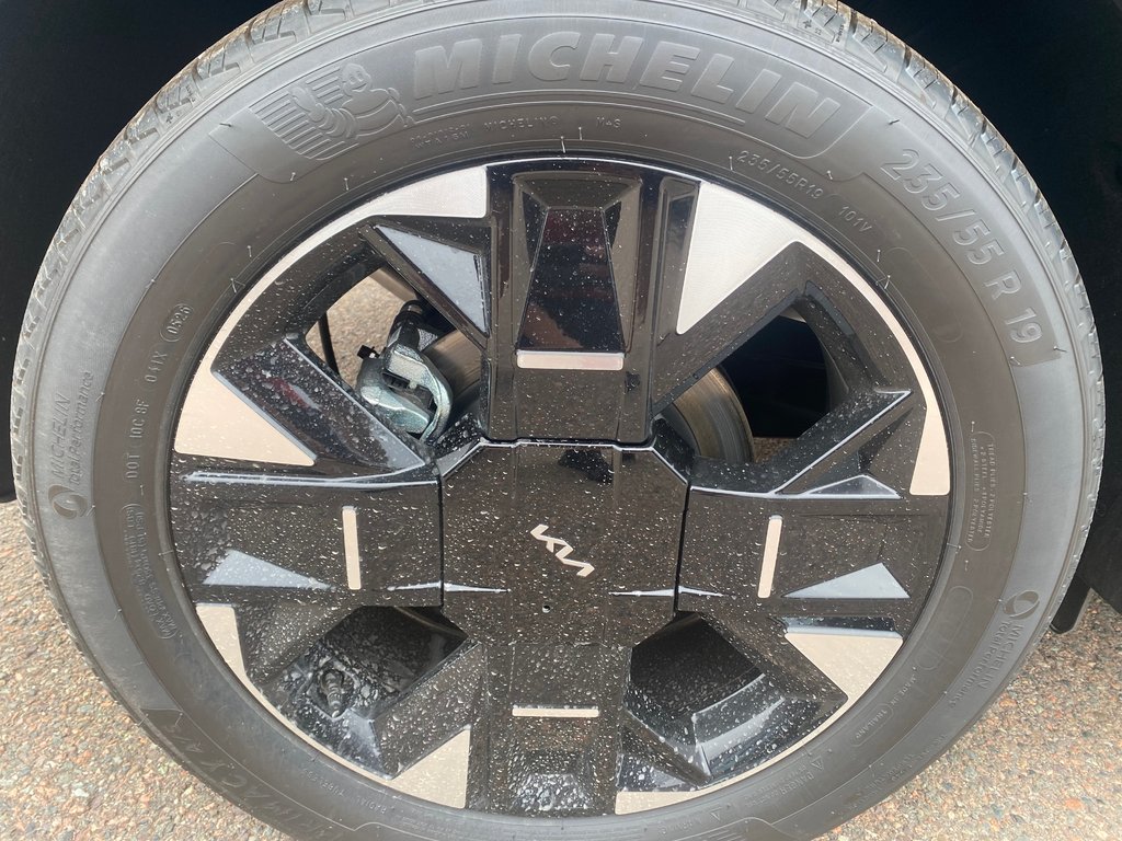 2027 Kia Sportage Plug-In Hybrid EX | PHEV | Leather | Roof | XM | Warranty to 2031 in Amherst, Nova Scotia - 11 - w1024h768px
