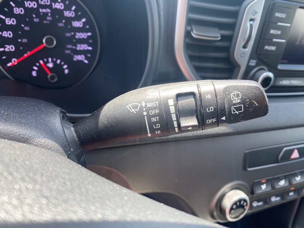 Kia Sportage LX | Cam | USB | HtdSeats | Bluetooth | Keyless 2017 à Amherst, Nouvelle-Écosse - 46 - w1024h768px