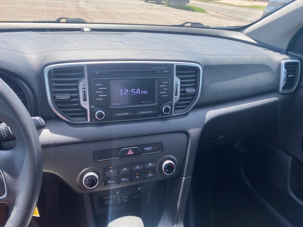 Kia Sportage LX | Cam | USB | HtdSeats | Bluetooth | Keyless 2017 à Amherst, Nouvelle-Écosse - 29 - w1024h768px