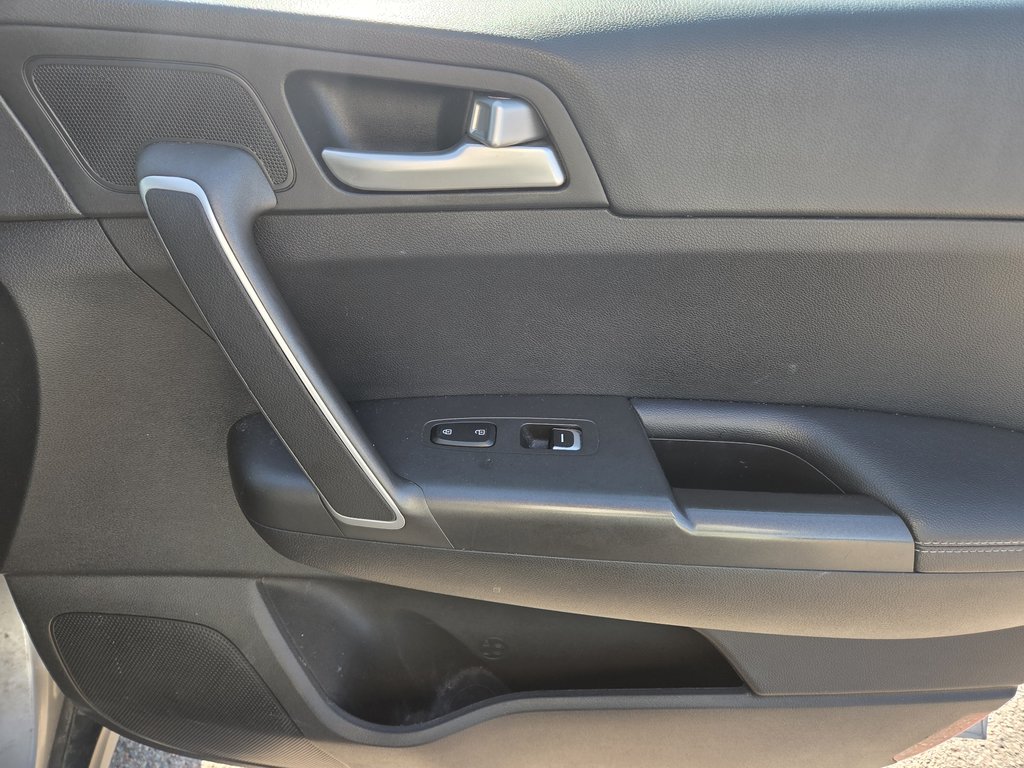 2020 Kia Sportage EX S | SunRoof | Cam | USB | HtdWheel | BSD in Hebbville, Nova Scotia - 32 - w1024h768px
