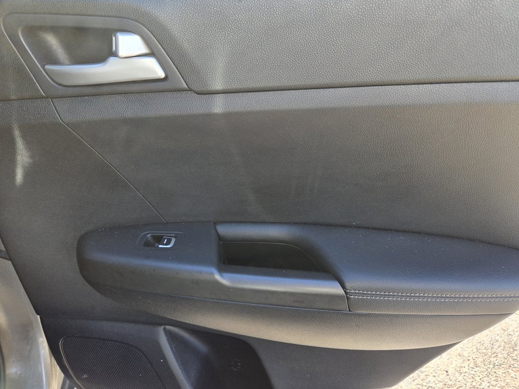 2020 Kia Sportage EX S | SunRoof | Cam | USB | HtdWheel | BSD in Hebbville, Nova Scotia - 37 - w1024h768px