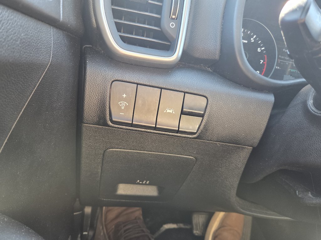 2020 Kia Sportage EX S | SunRoof | Cam | USB | HtdWheel | BSD in Hebbville, Nova Scotia - 17 - w1024h768px