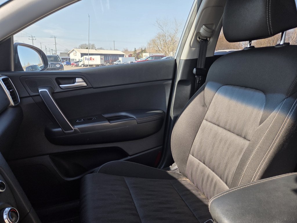 2020 Kia Sportage EX S | SunRoof | Cam | USB | HtdWheel | BSD in Hebbville, Nova Scotia - 27 - w1024h768px