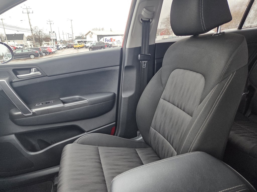 2021 Kia Sportage LX | Cam | USB | HtdSeats | Bluetooth | Keyless in Amherst, Nova Scotia - 47 - w1024h768px
