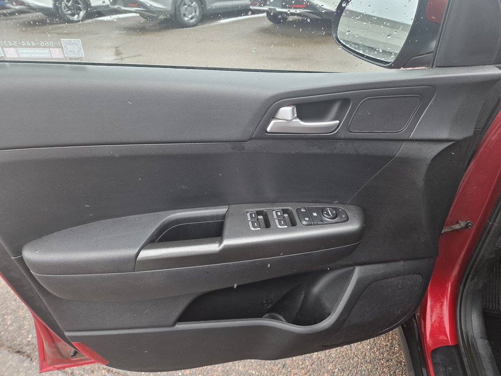 2021 Kia Sportage LX | Cam | USB | HtdSeats | Bluetooth | Keyless in Amherst, Nova Scotia - 20 - w1024h768px