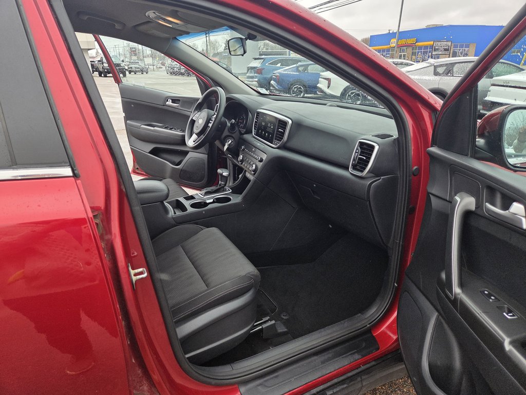 2021 Kia Sportage LX | Cam | USB | HtdSeats | Bluetooth | Keyless in Amherst, Nova Scotia - 41 - w1024h768px