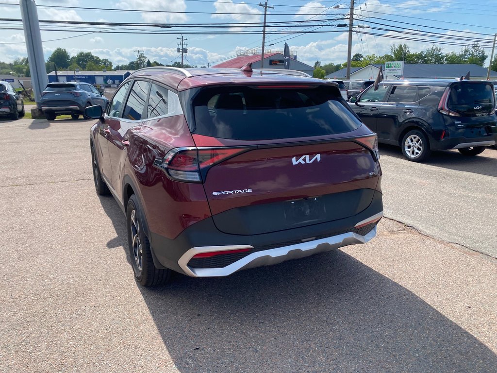 2023 Kia Sportage LX in Amherst, Nova Scotia - 7 - w1024h768px