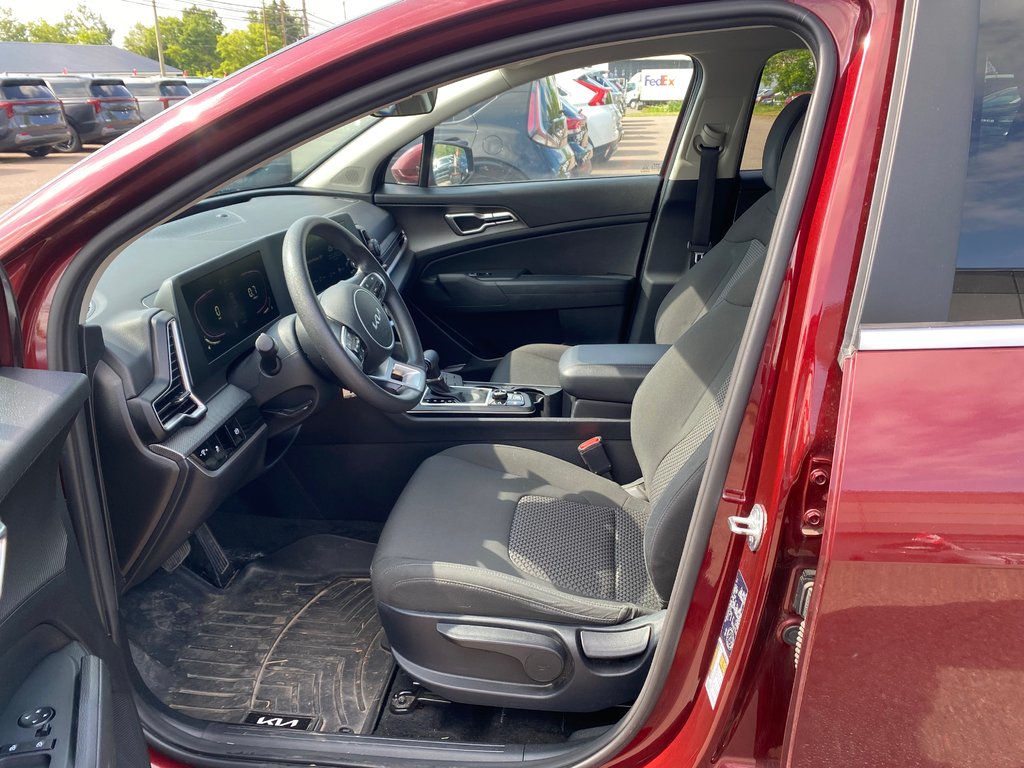 2023 Kia Sportage LX in Amherst, Nova Scotia - 26 - w1024h768px