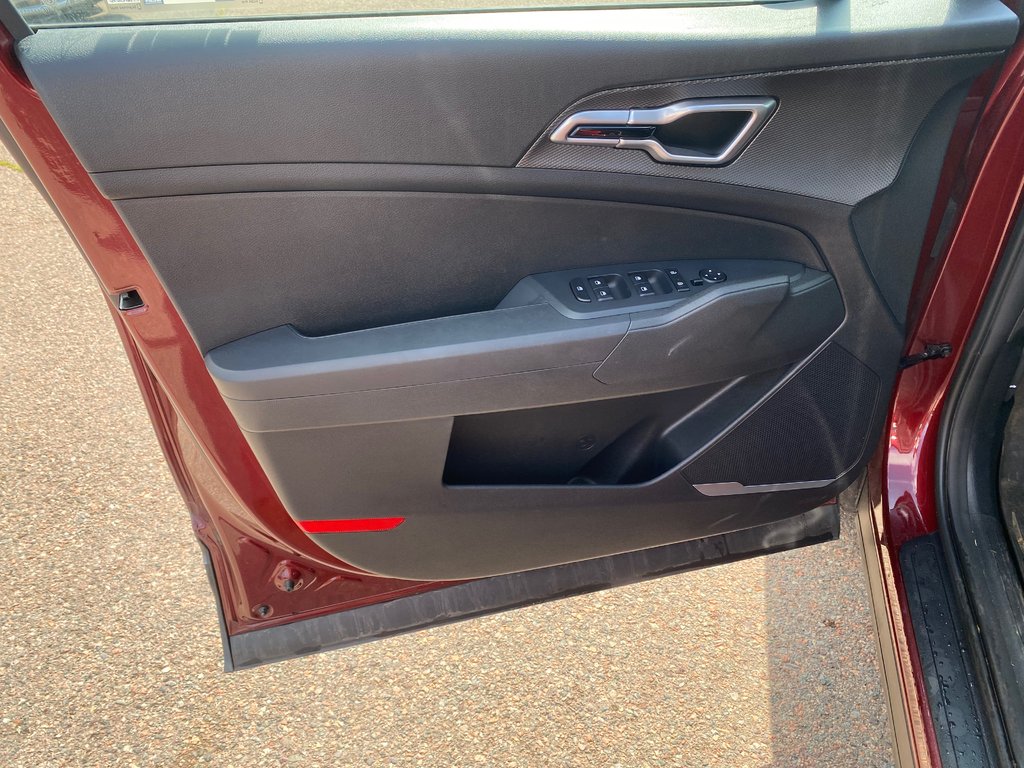 2023 Kia Sportage LX in Amherst, Nova Scotia - 24 - w1024h768px