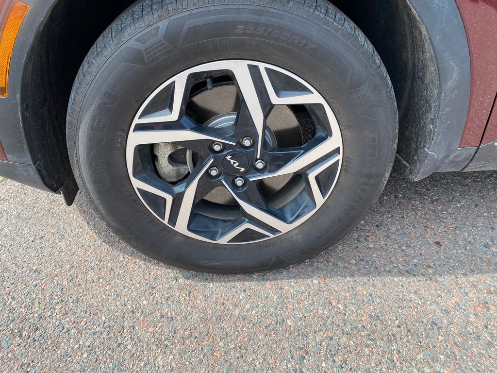 2023 Kia Sportage LX in Amherst, Nova Scotia - 16 - w1024h768px
