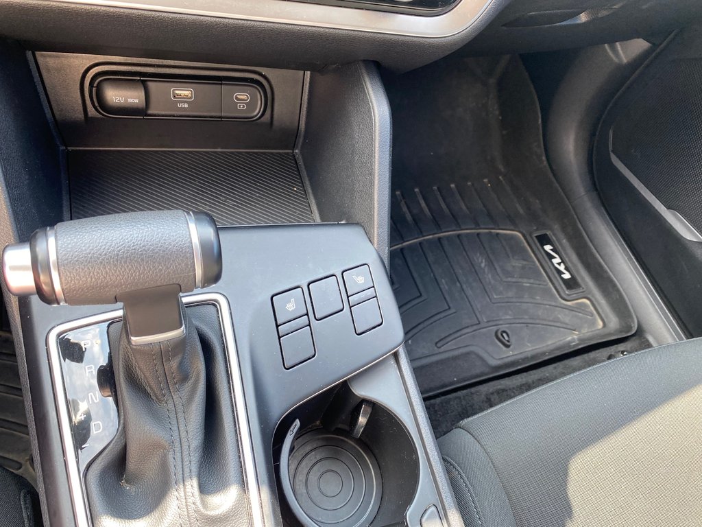 2023 Kia Sportage LX in Amherst, Nova Scotia - 37 - w1024h768px