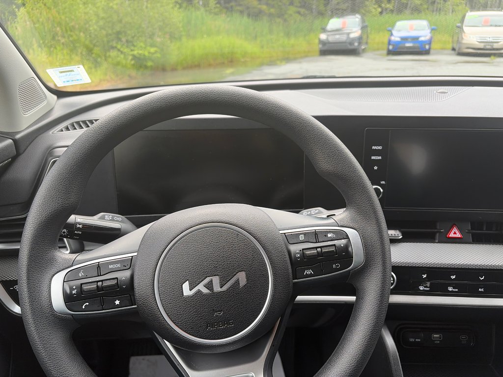 Kia SPORTAGE LX | Cam | USB | HtdSeats | Bluetooth | Keyless 2023 à Amherst, Nouvelle-Écosse - 39 - w1024h768px