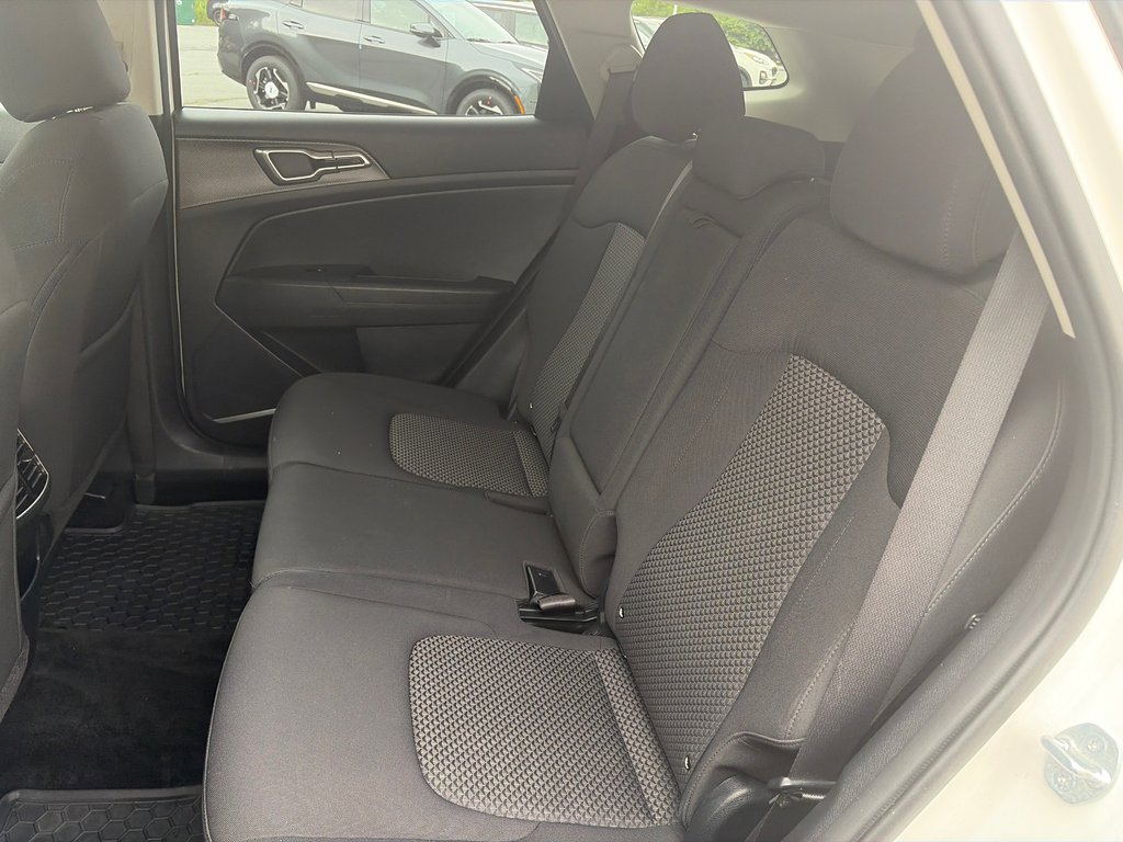 Kia SPORTAGE LX | Cam | USB | HtdSeats | Bluetooth | Keyless 2023 à Amherst, Nouvelle-Écosse - 27 - w1024h768px