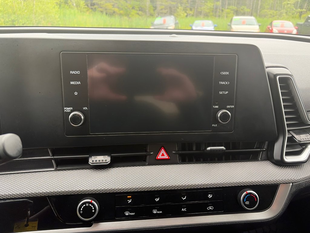 Kia SPORTAGE LX | Cam | USB | HtdSeats | Bluetooth | Keyless 2023 à Amherst, Nouvelle-Écosse - 40 - w1024h768px